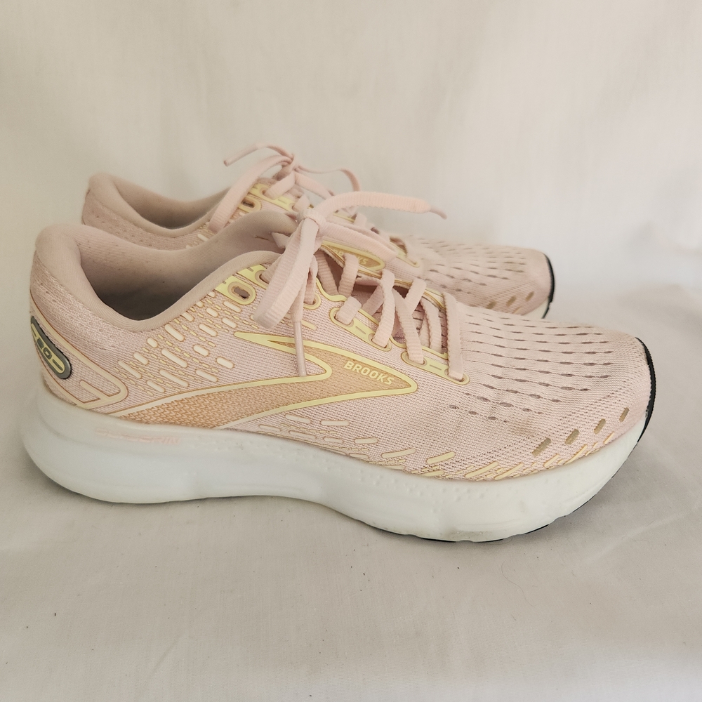 Brooks Glycerin 20 Running Shoes 7 Pink Yellow Mesh Cushioned Athletic Sneaker